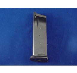 KJ P14.45Magazine